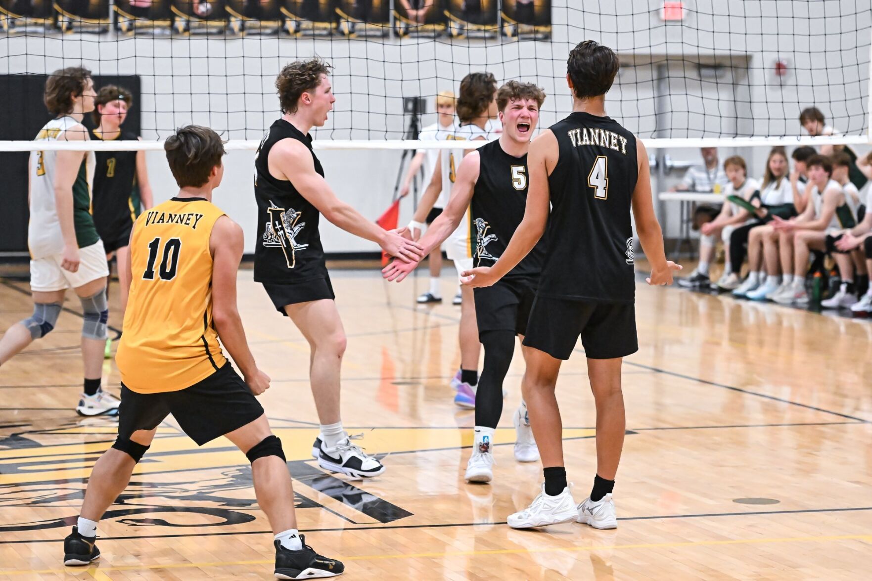 04/01/24 - Boys Volleyball Lindbergh at Vianney